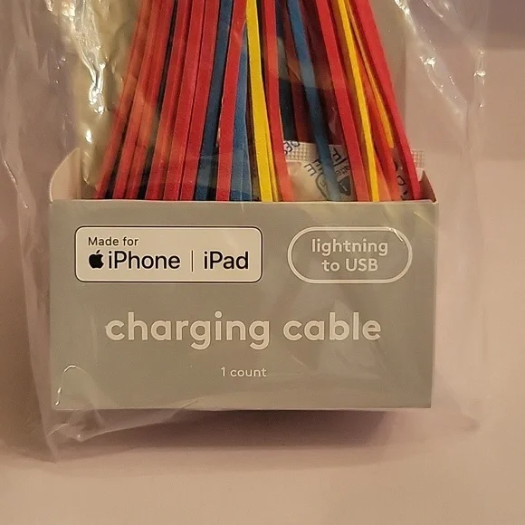 Heyday Tassel Keyring Charging Cable for iPhone - Picture 2 of 2